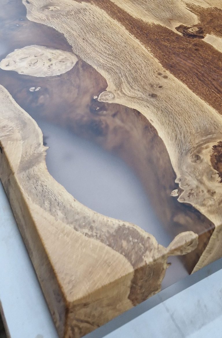 Oak live edge resin dining table by INSIGNI