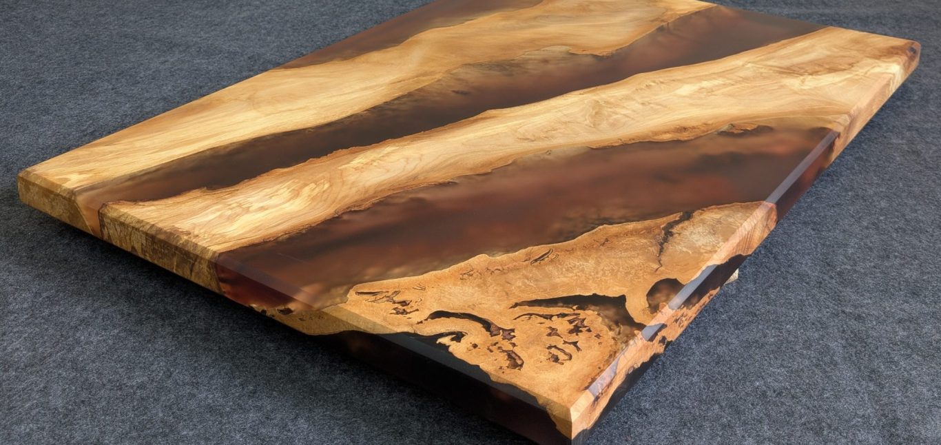 Memory II Sycamore and resin live edge table by INSIGNI