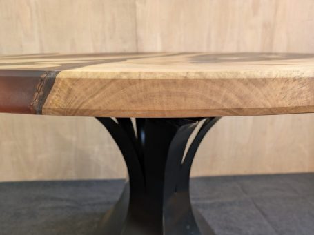 Edge detail on Strata by INSIGNI