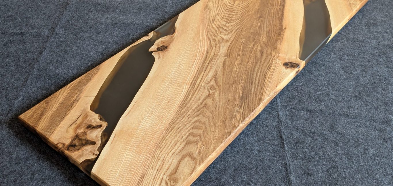 Field Field Ash and resin live edge table by INSIGNI